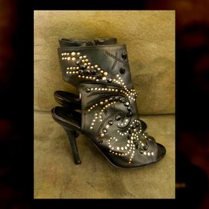 Gladiator high heel sandals with stone detail